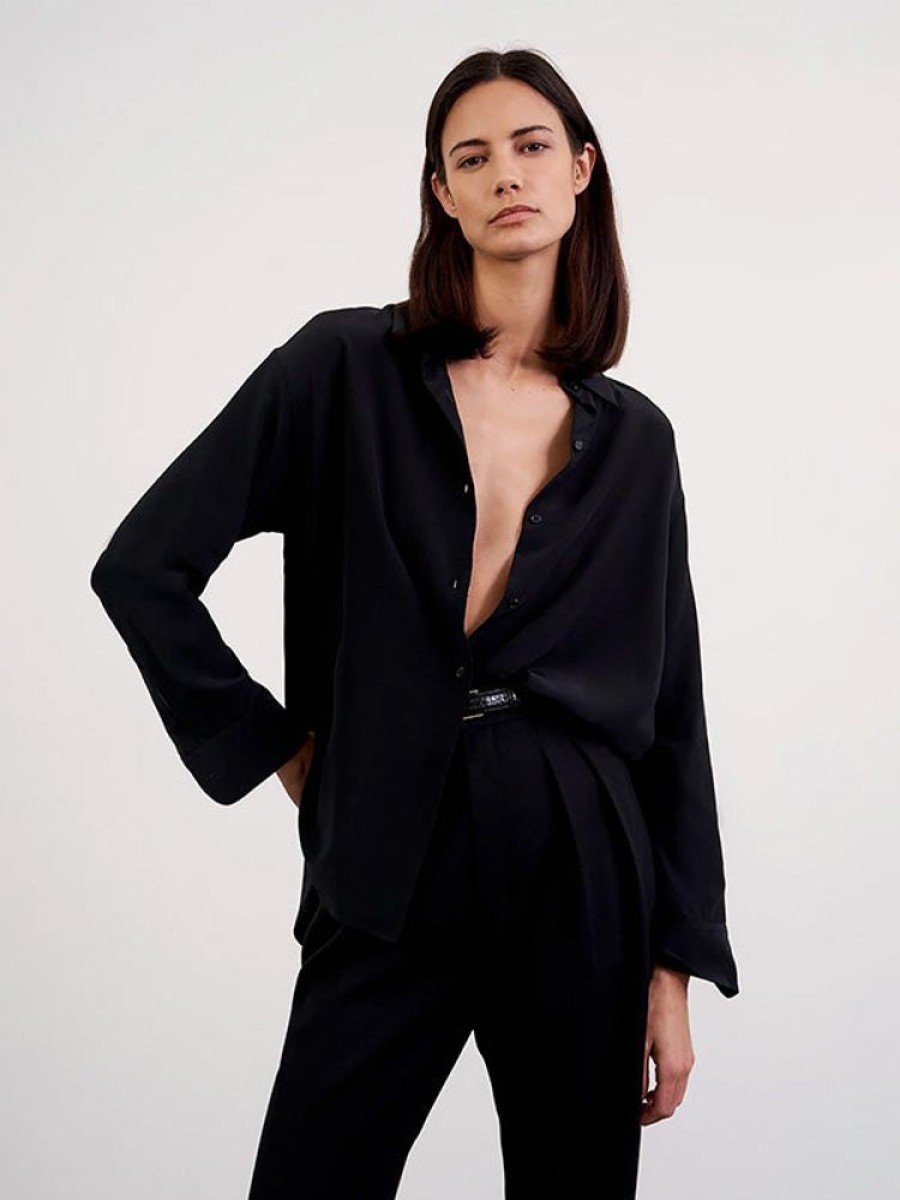 NILI LOTAN Julien Shirt In Black