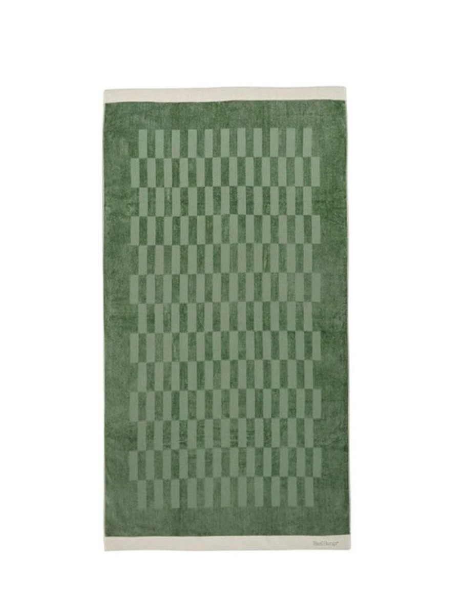 BASIL BANGS Beach Towel In Sage